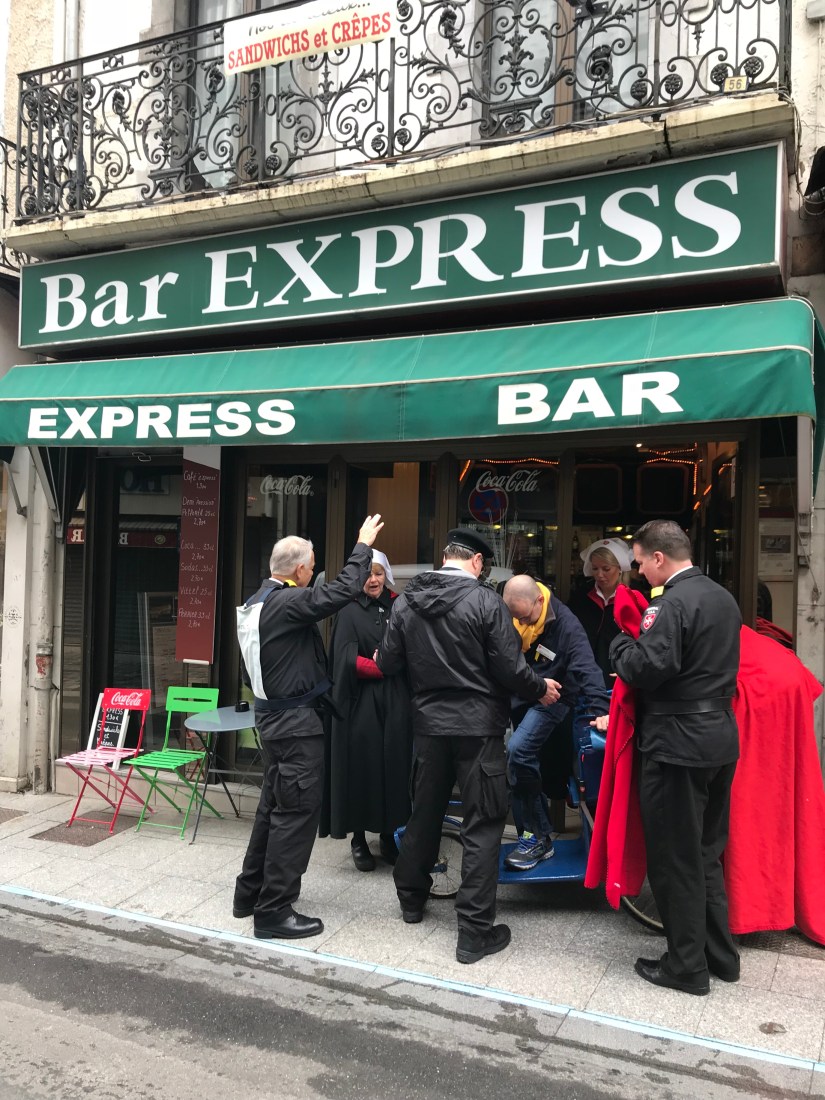 ucWzDSrHTrOekqgjsE9mdQ