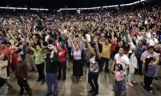 April photo of Charismatic Renewal gathering in Chicago