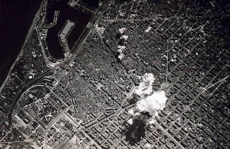 800px-Barcelona_bombing_(1938)